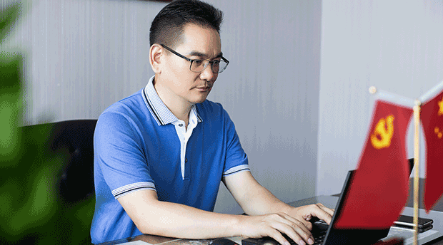 退伍不褪色 开启新征程：当代退役军人之歌《整装再出发》首播(图4)
