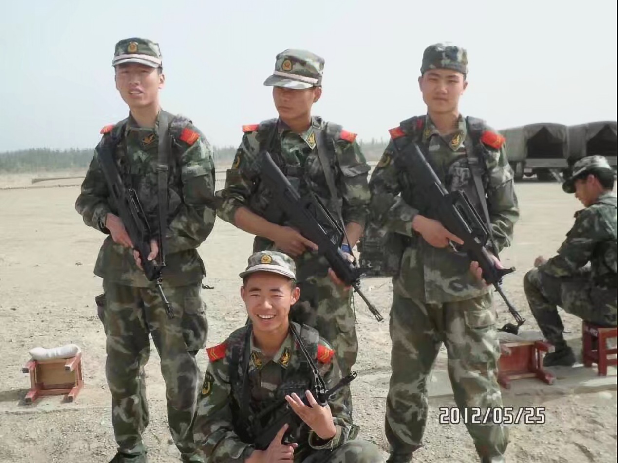 匍匐戈壁滩，天山下的忠诚卫士——刘炯！(图6)