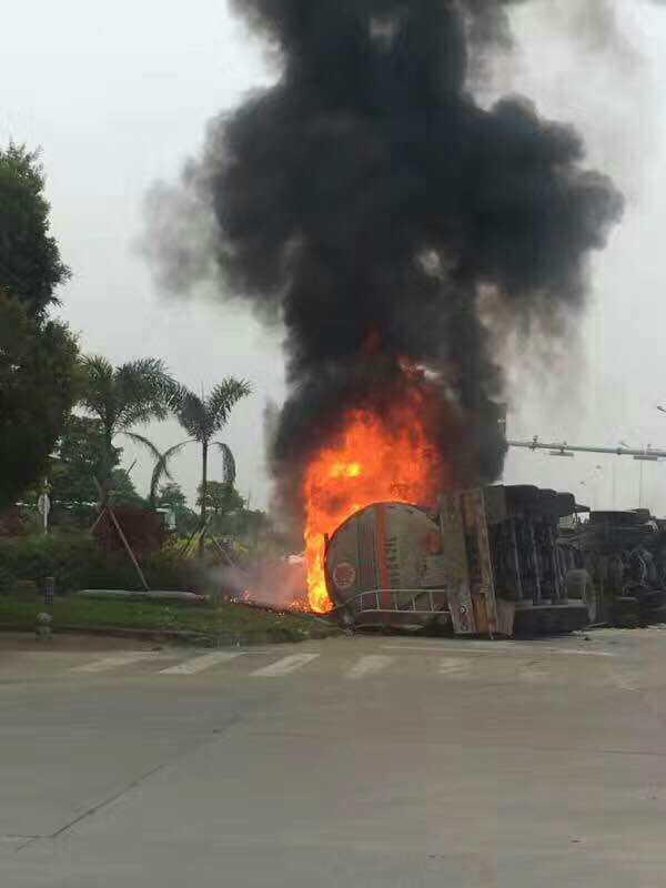 匍匐戈壁滩，天山下的忠诚卫士——刘炯！(图17)