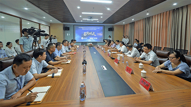 华声在线、西米集团携手成立“华声呈昱”：华文化，昱未来！(图6)